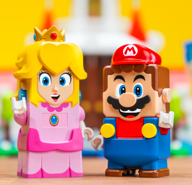 LEGO® aggiunge la Principessa Peach all’universo Super Mario™