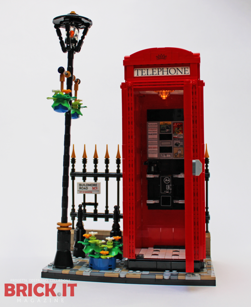 Luce accesa nella Red London Telephone Box